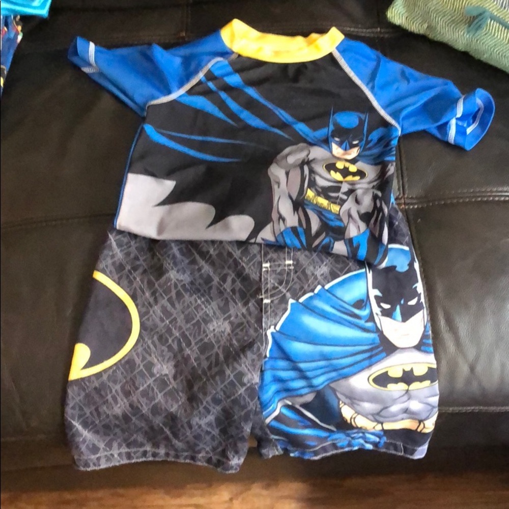 🌺5/$25 Batman Rash Guard and Swim Trunks 🌺